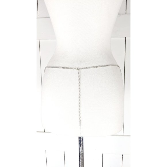 Silver metal triple multi layer lightweight chain link hip belt - Picture 4 of 5